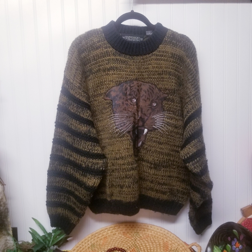Vintage Stripe Wild Cat Knit Sweater Made in Korea